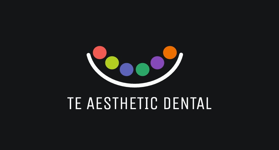 TE Aesthetic Dental Logo